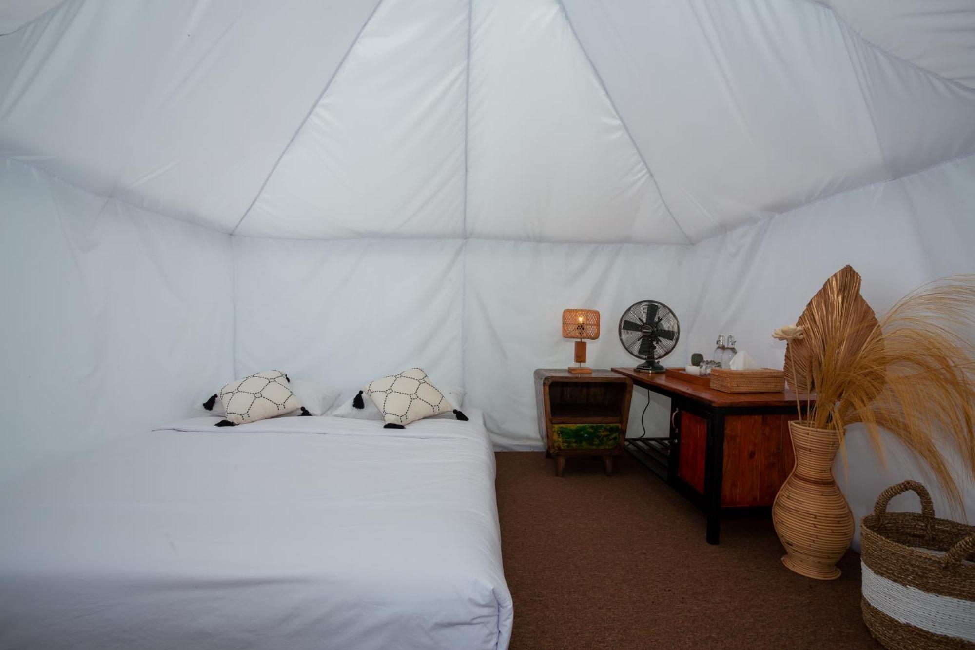 The Dewi Kintamani Luxury Glamping And Natural Hotspring Eksteriør billede