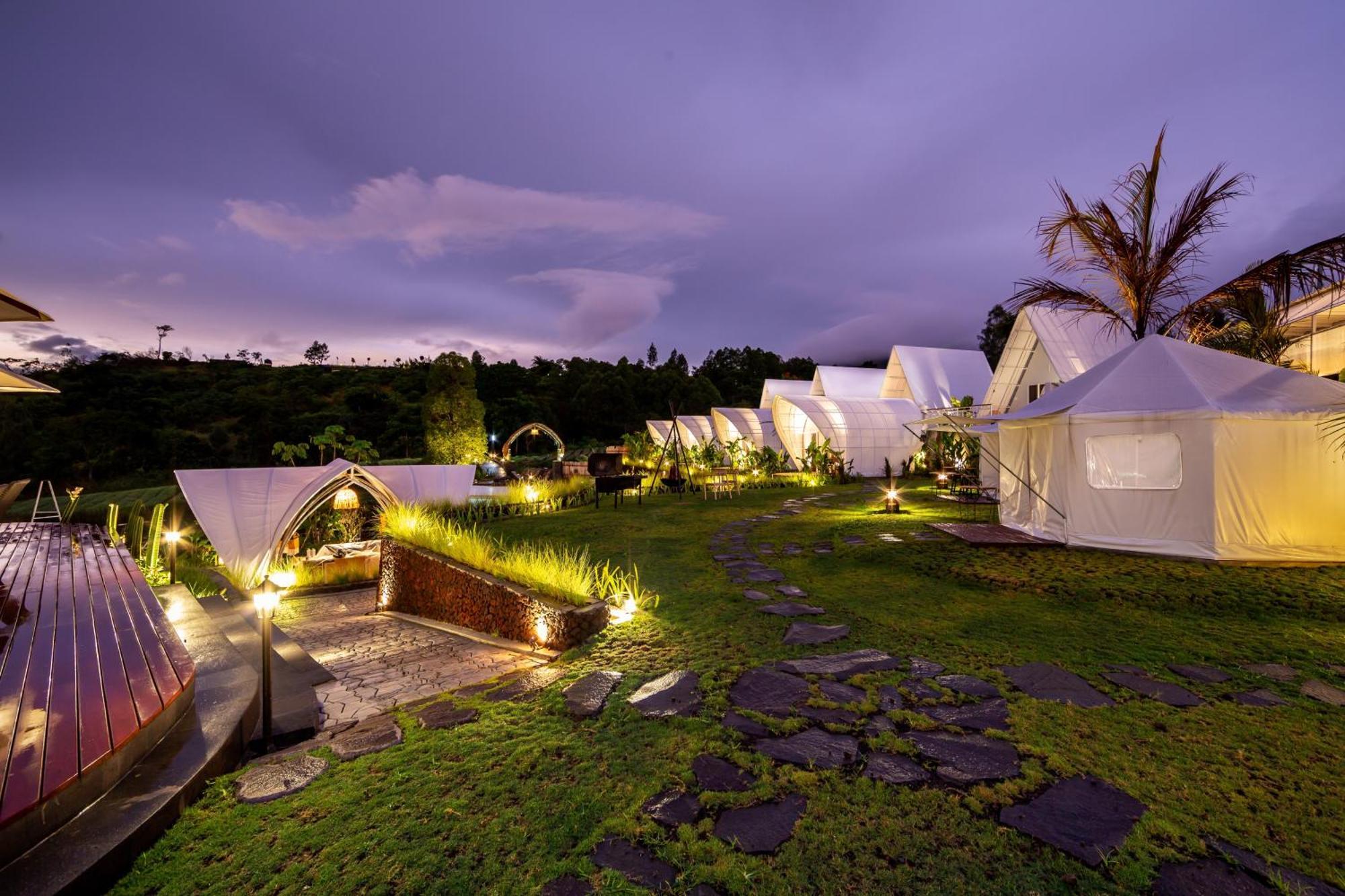 The Dewi Kintamani Luxury Glamping And Natural Hotspring Eksteriør billede